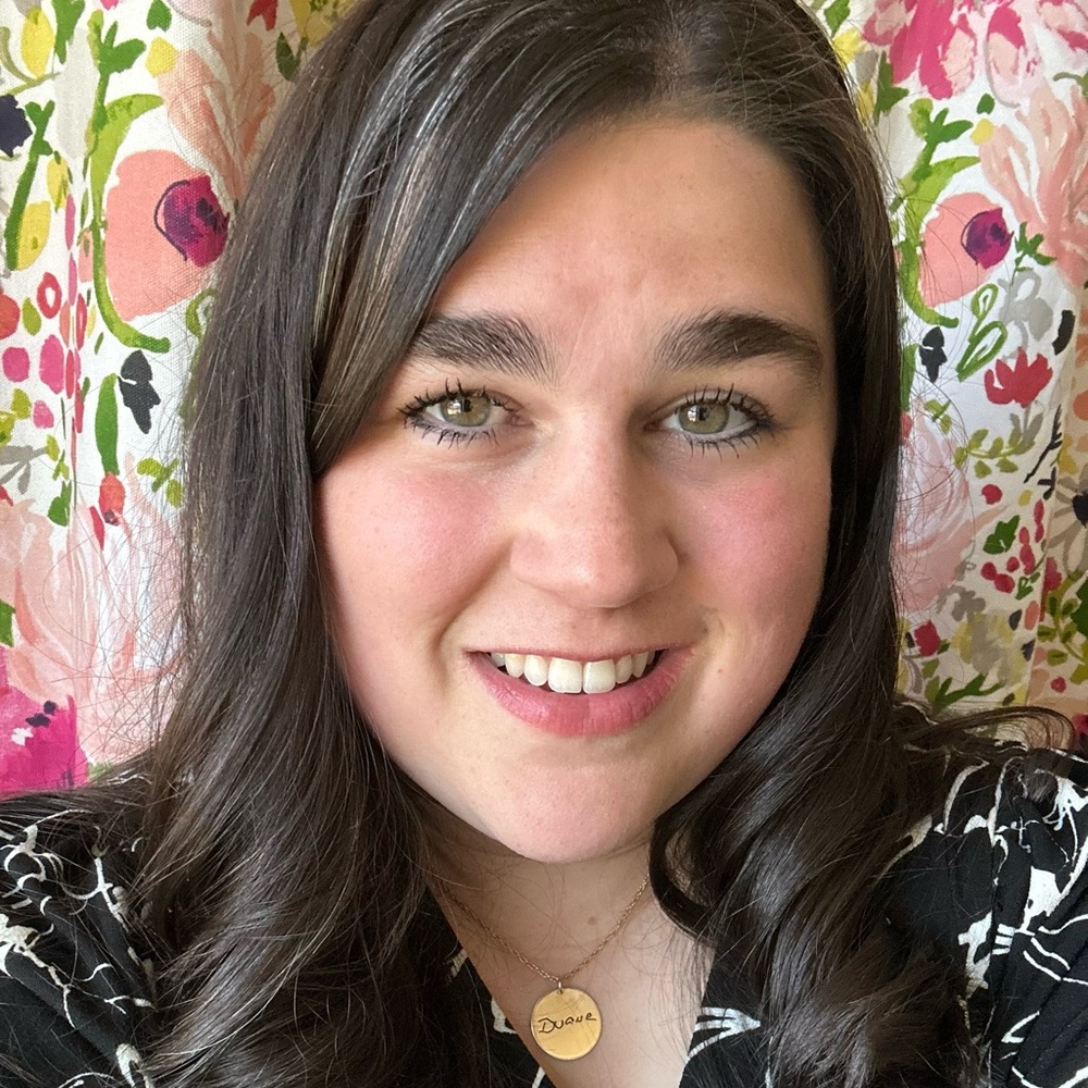 Meet your Posher, Laura